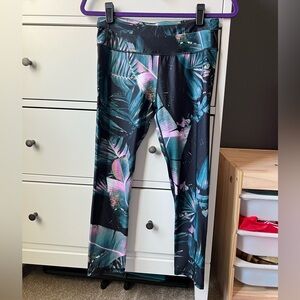 Never Worn Fabletics Capri Leggings with Tropical Leaf Print small